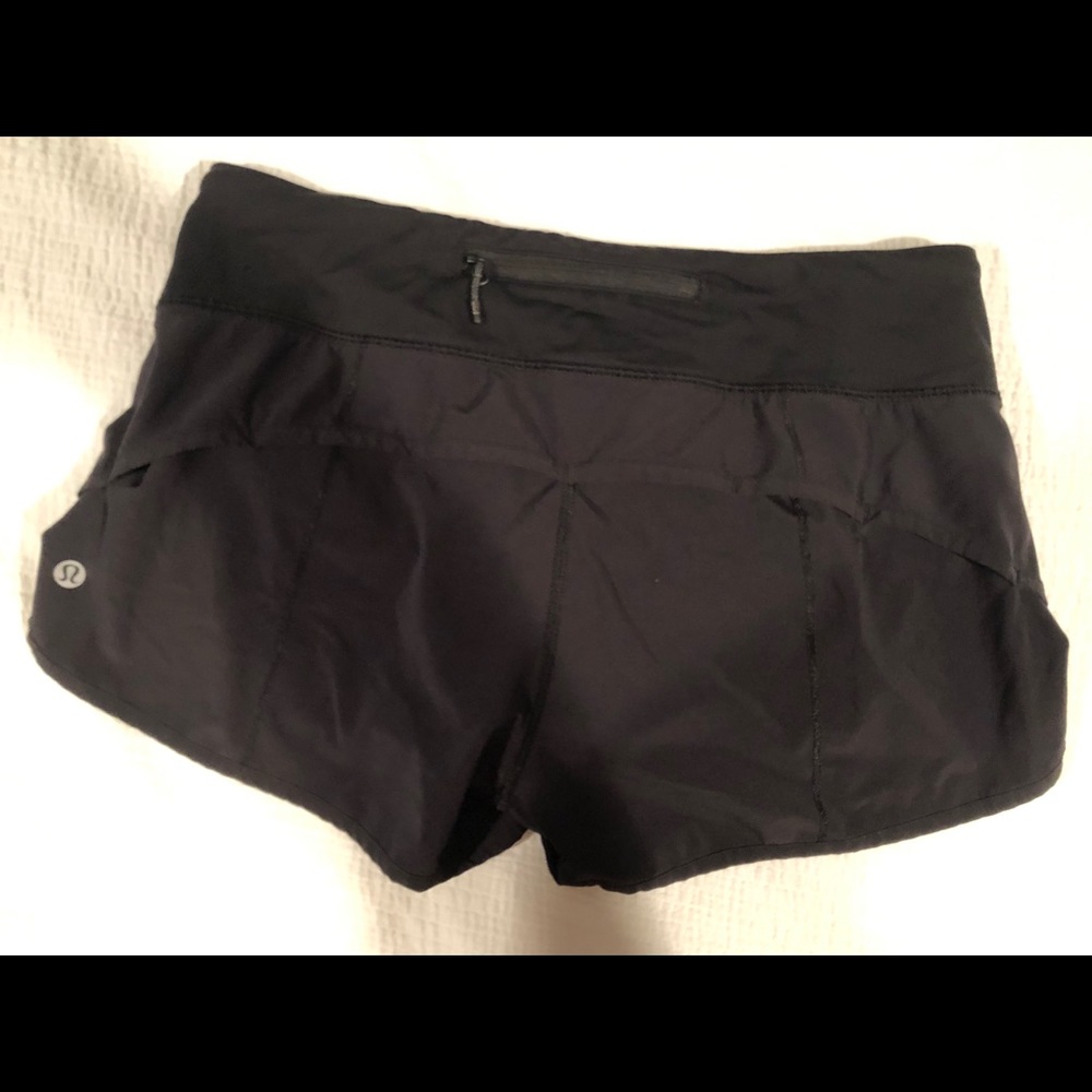 Lululemon 2.5” speed short